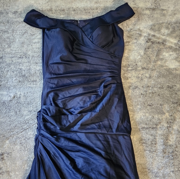 La Femme Off the Shoulder Ruched Satin Trumpet Gown Size 14 - Picture 3 of 9